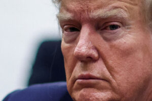 2025-01-10T210051Z_1323578259_RC2ES4AZQAY5_RTRMADP_5_USA-TRUMP-2