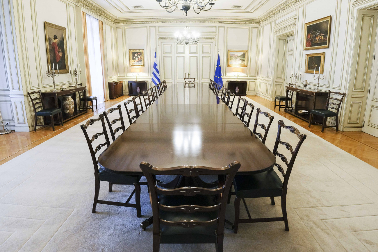 Ανασχηματισμός: Άρχισε η αντίστροφη μέτρηση – Ποιοι φεύγουν, ποιοι μπαίνουν