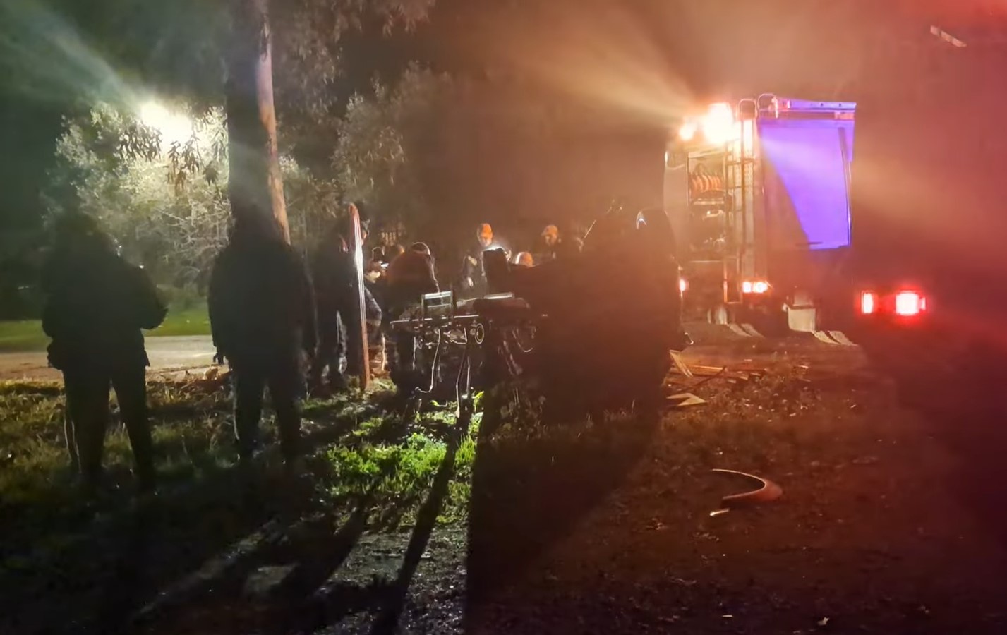 Θρήνος για τους τρεις νέους – «Πήγαν μια απλή βόλτα κι έγινε το κακό»