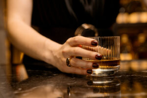 alcohol-women