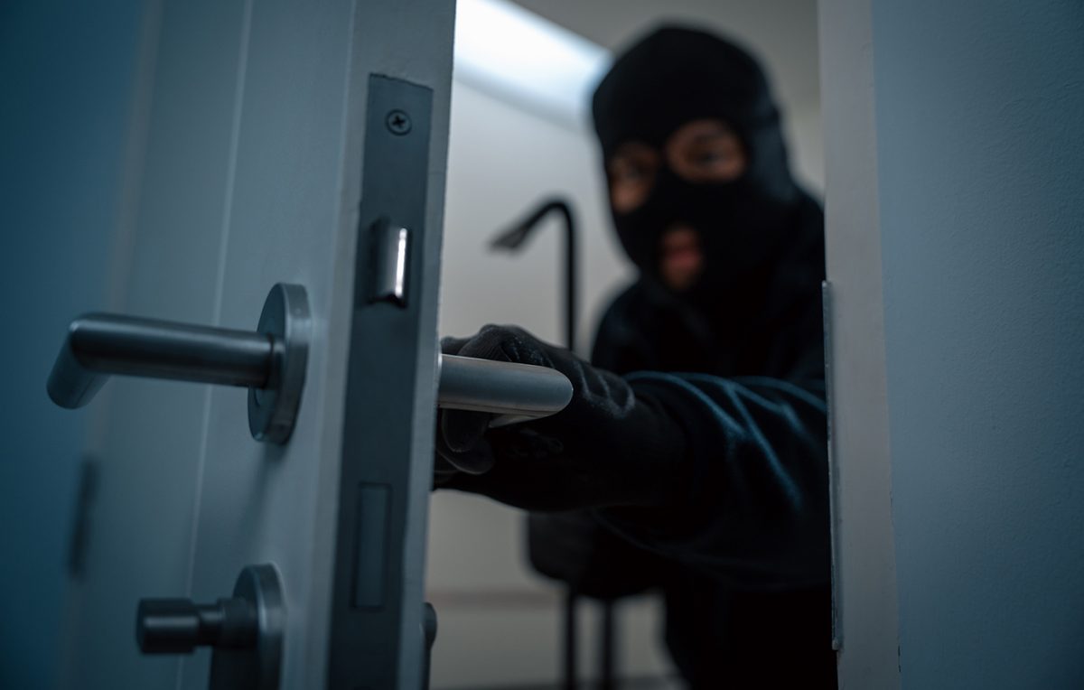 Λακωνία: Τους ξυλοκόπησαν για χρήματα και χρυσό