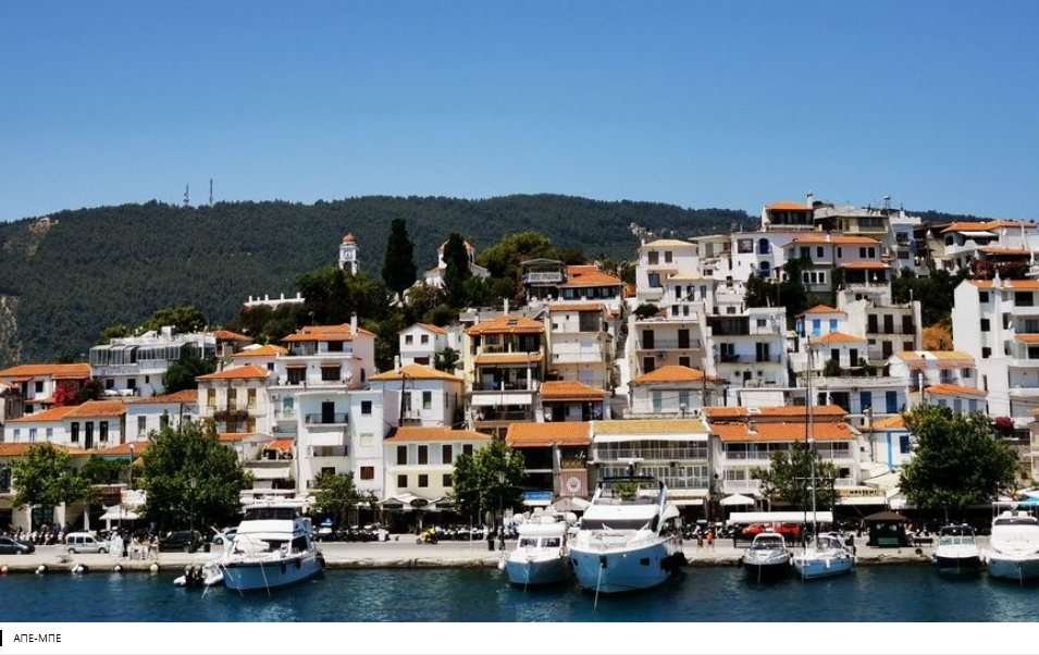 Ζήλια και ξύλο στη Σκιάθο για τα μάτια 25χρονης