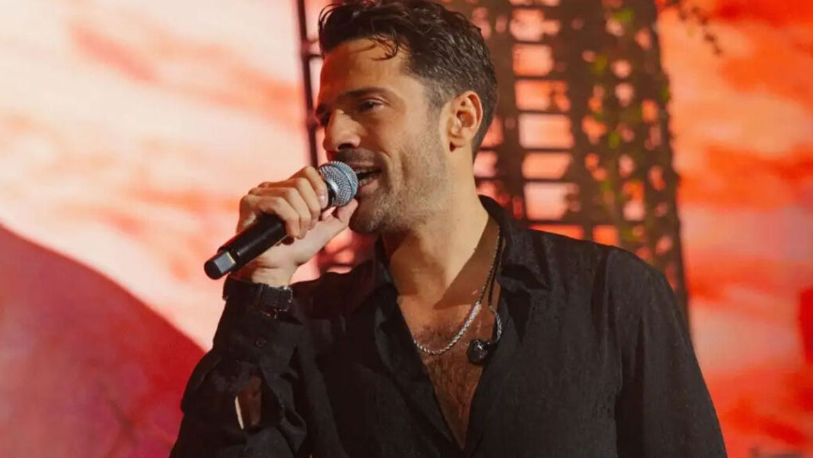 Κωνσταντίνος Αργυρός: Το αστείο δώρο που δέχτηκε σε συναυλία του