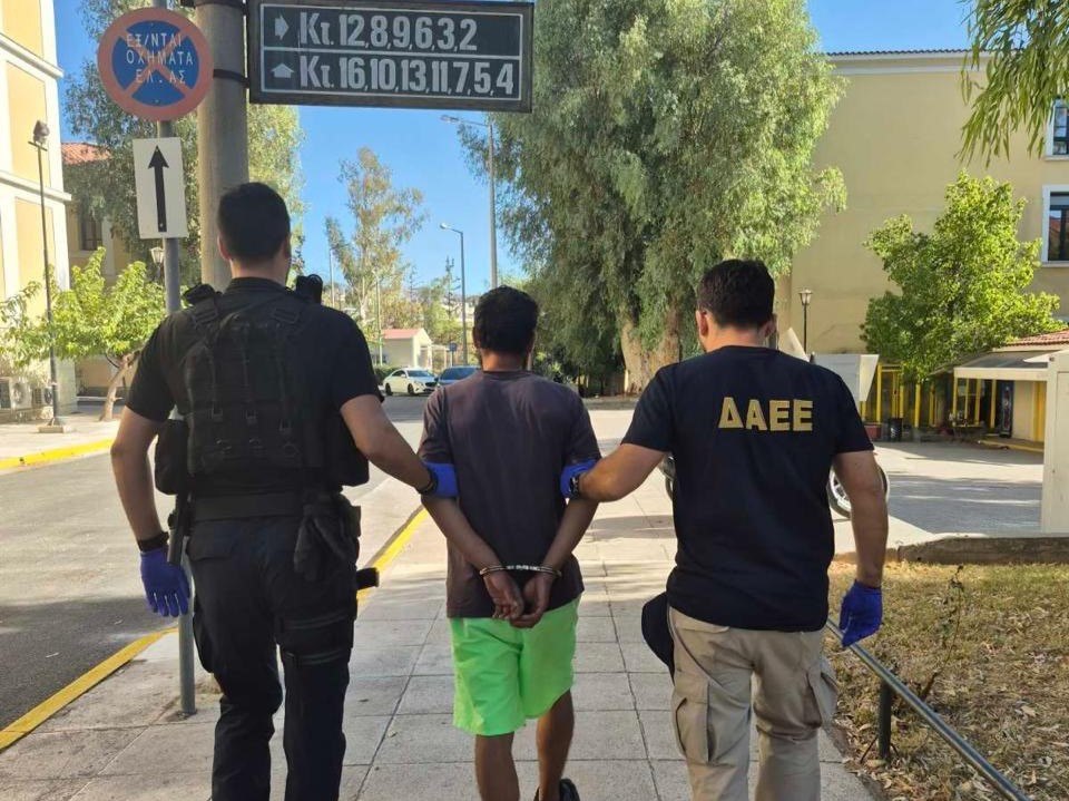 Αιγάλεω: Μέλος του ISIS δηλώνει ο 32χρονος που επιτέθηκε σε γυναίκες