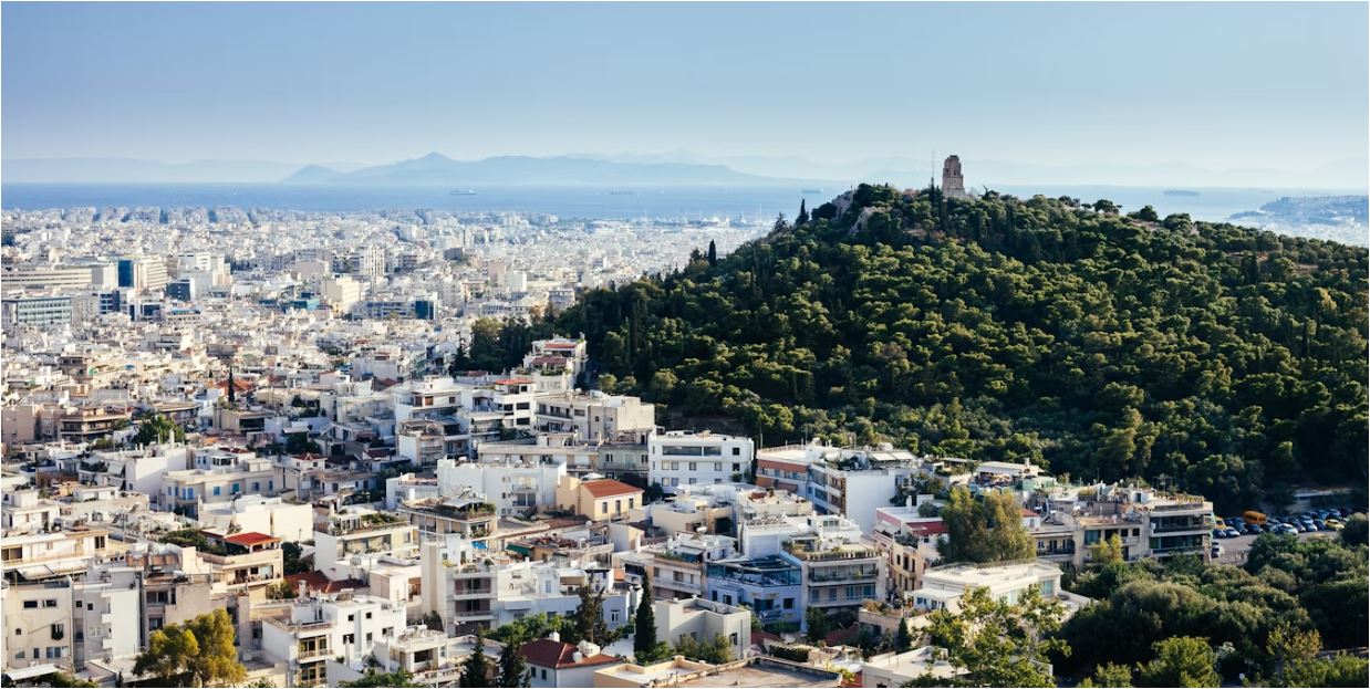 Νέο τέλος για τα ακίνητα: Τι θα πληρώνουν οι ιδιοκτήτες