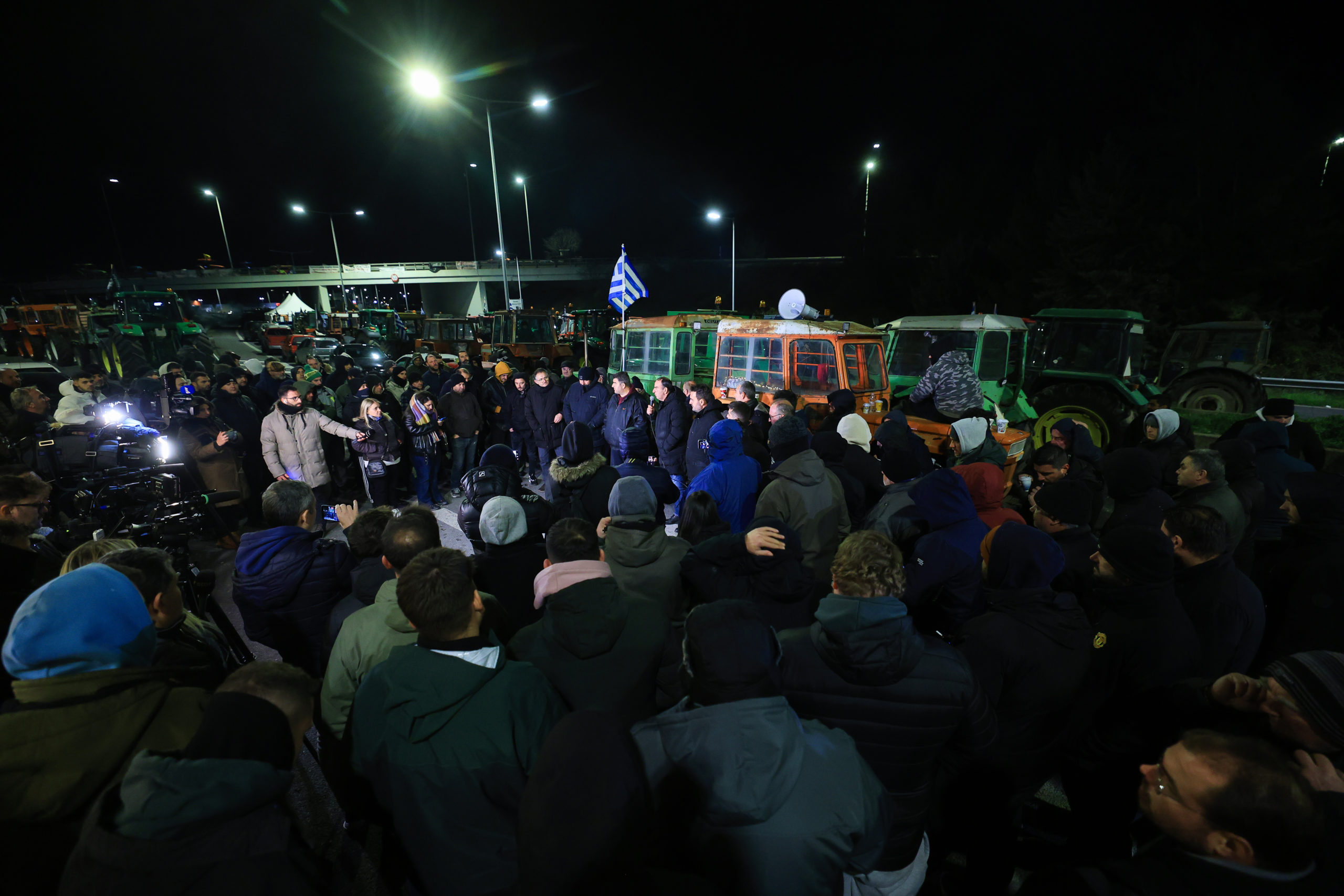 Τελικό «όχι» στη συνάντηση με τον Πρωθυπουργό λέει η πλειοψηφία των μπλόκων