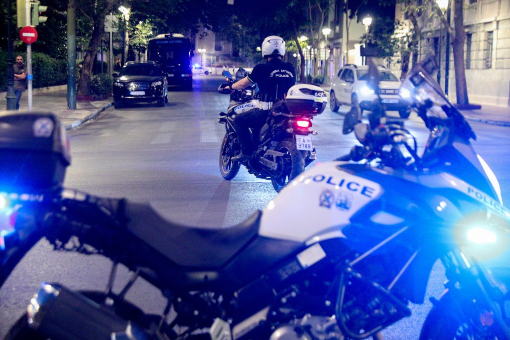 Καταδίωξη θρίλερ 24χρονου «καμικάζι» χωρίς δίπλωμα