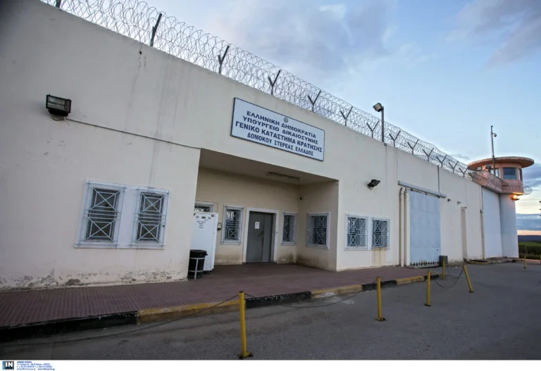 Φυλακές Δομοκού: Προσωρινά κρατούμενοι ο Αρχιφύλακας και ο 38χρονος Βούλγαρος