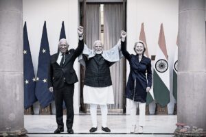 António_Costa_Narendra_Modi_and_Ursula_von_der_Leyen_in_India-in.gr_-1200x800