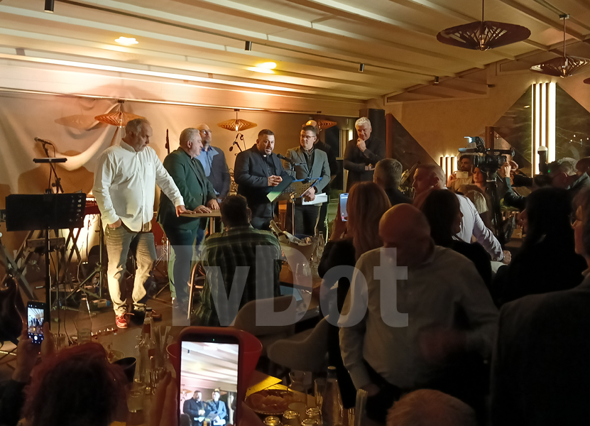 «Ξένιος Ζευς»: Κοπή πίτας με Χρήστο Δάντη και πολύ κέφι