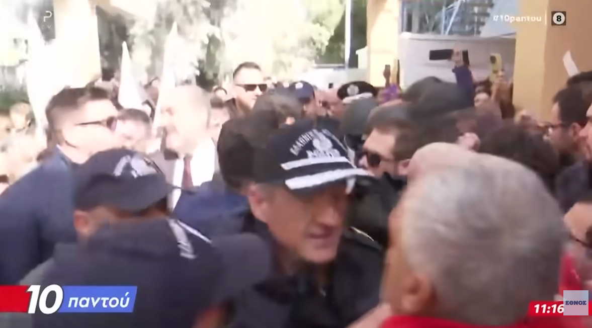 Ένταση στο νοσοκομείο Νίκαιας με την επίσκεψη του Άδωνι Γεωργιάδη | Ethnos