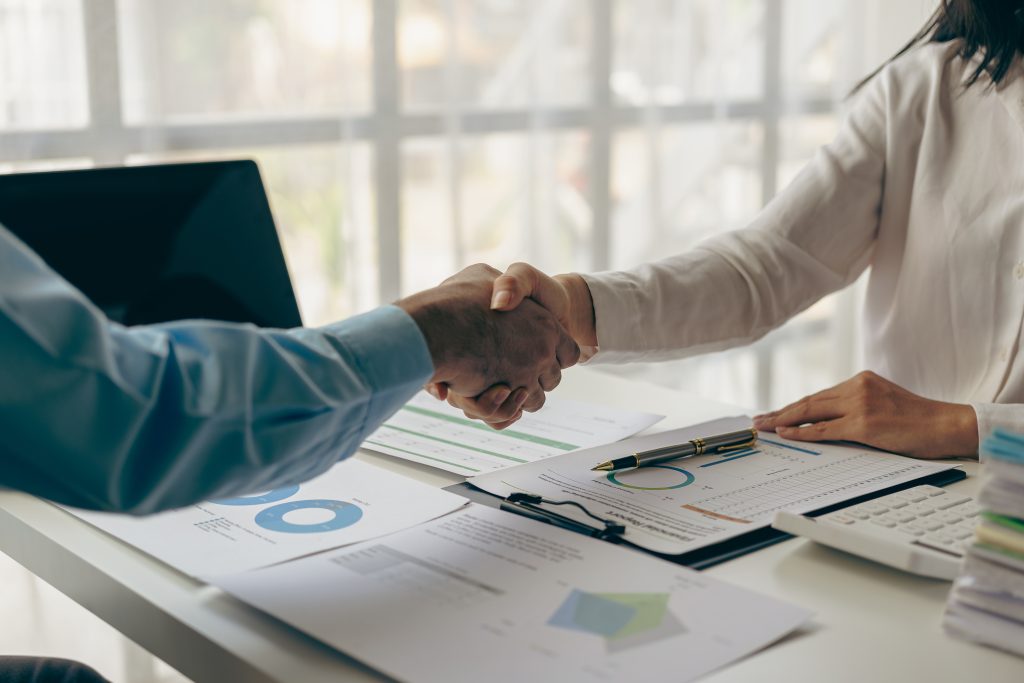 «Ανάρπαστες» οι άνεργες γυναίκες: Χιλιάδες αιτήματα από επιχειρήσεις