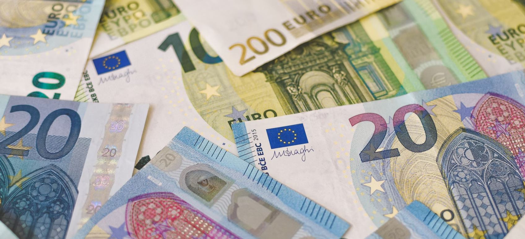 Κούρεμα έως 50% στα πρόστιμα από την ΑΑΔΕ