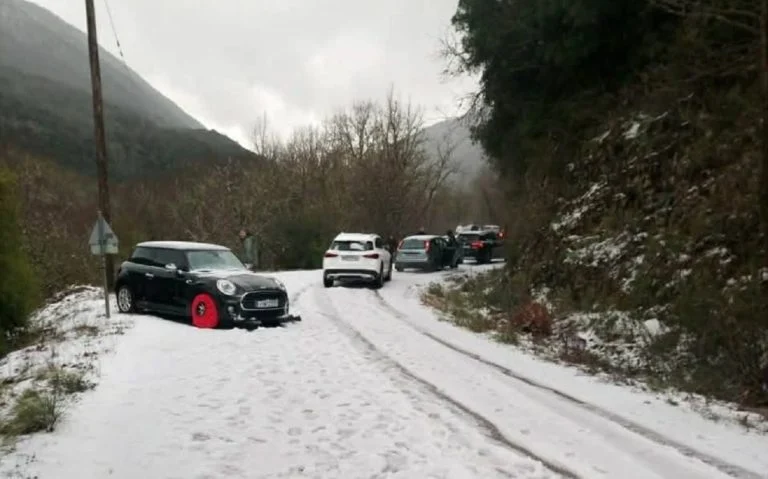 Ιωάννινα: Εγκλωβισμένοι οδηγοί στο Πάπιγκο λόγω της κακοκαιρίας
